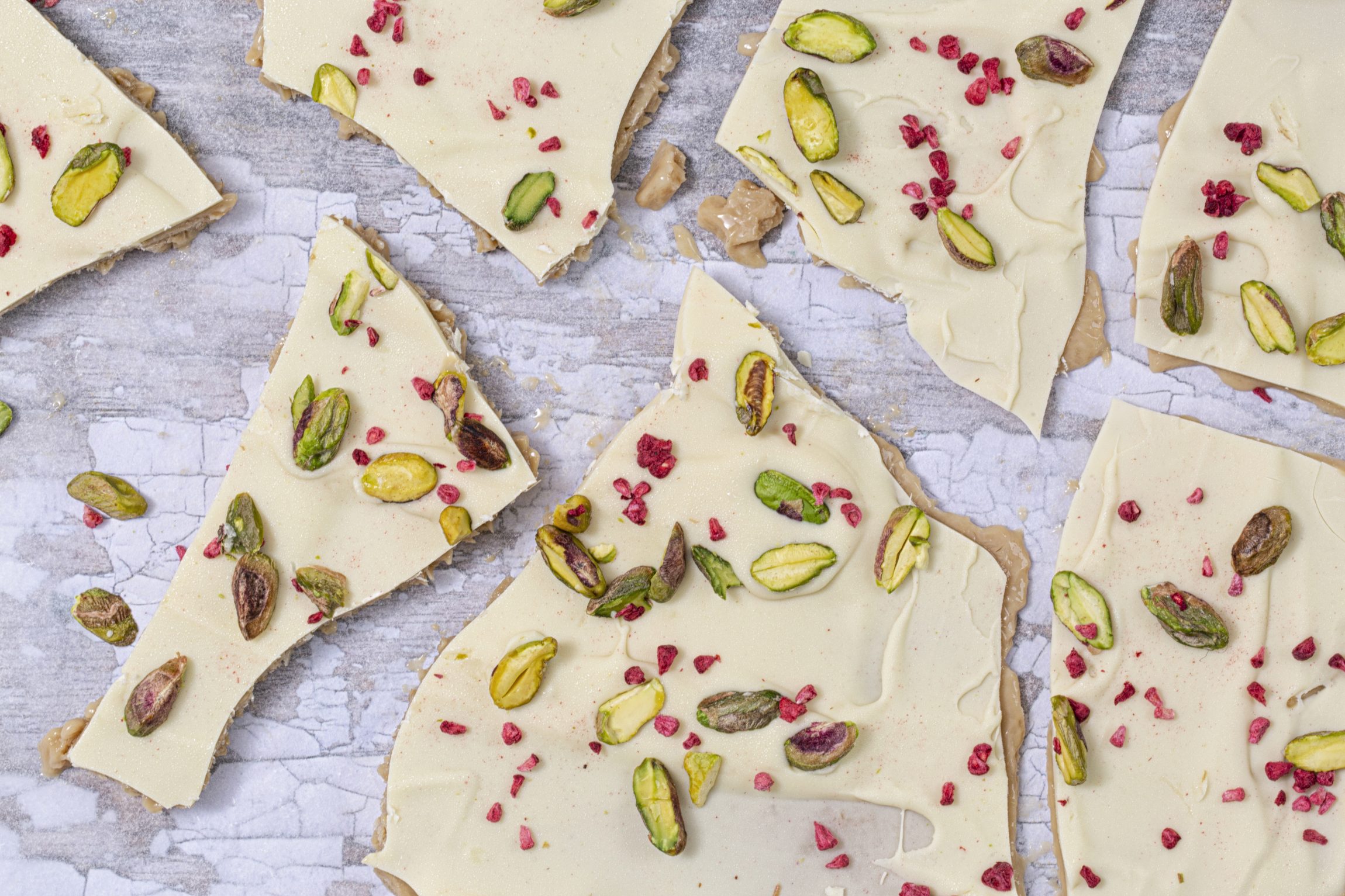 Raspberry & Pistachio Frozen Bark