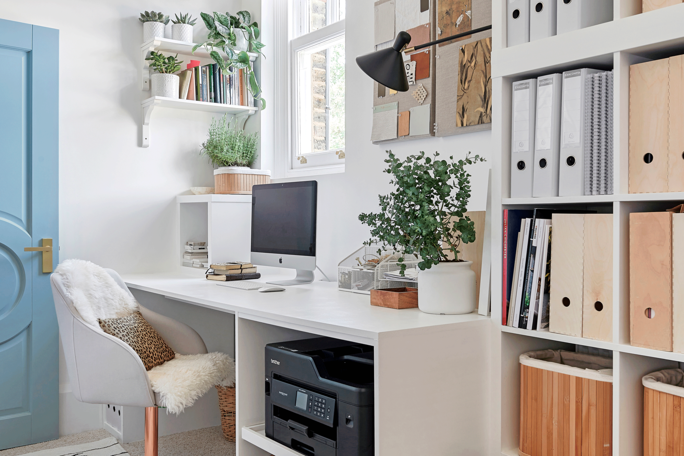 Organised Desk Organised Desk